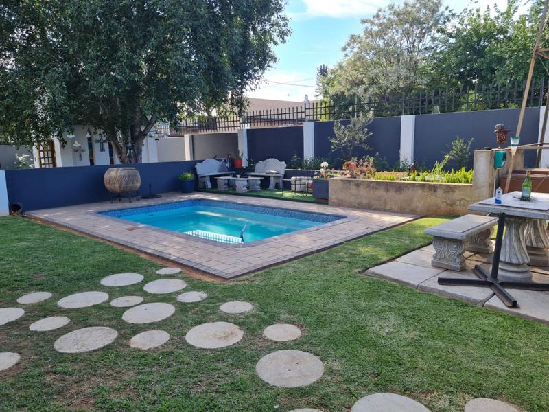 10 Bedroom Property for Sale in Parys Free State